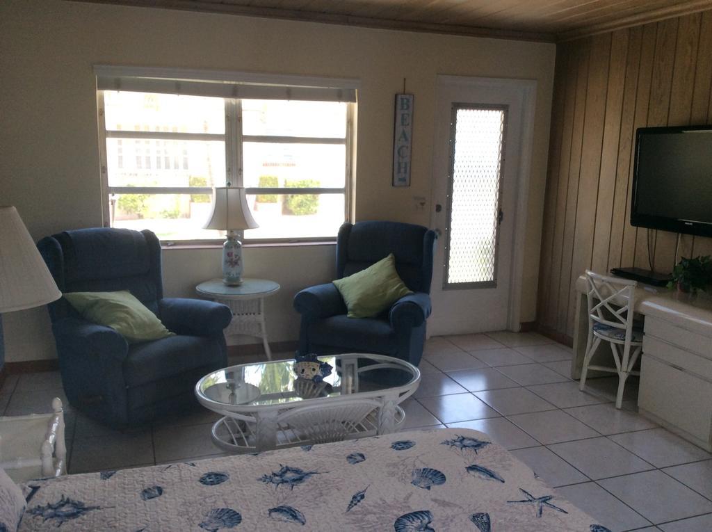 The Grove Condominium Delray Beach Rum bild